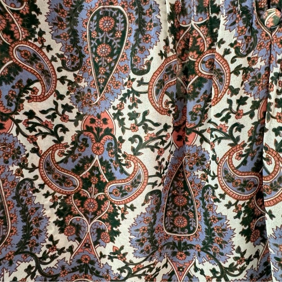 VERONICA BEARD Lowell Paisley Pin Tuck Long Sleeve Blouse Size 4 - Picture 11 of 13